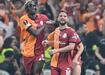 Mertens'ten Osimhen aklamas