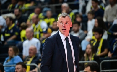 Jasikevicius'tan Fenerbahe taraftarlarna: 'yi olduumuz zaman mafya olmuyorlar'