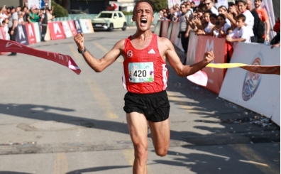 17. Uluslararas Tarsus Yar Maratonu'na Trk sporcular damga vurdu