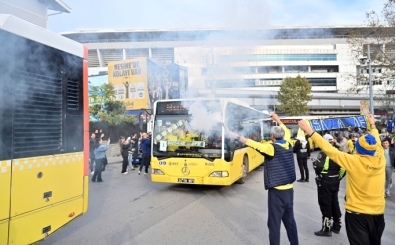 Fenerbahçe taraftarı, Tüpraş Stadı'na hareket etti