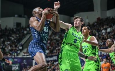 TOFA, sahasnda Anadolu Efes'i devirdi!