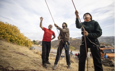 Doğaseverler zirvelere güvenli tırmanış için zorlu dağcılık eğitimlerinden geçiyor