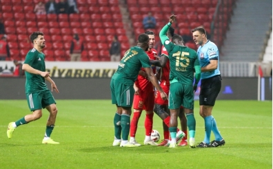 Amed SF, Esenler Erokspor'u geriden gelip yendi!