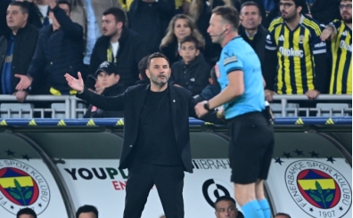 Okan Buruk'a derbide sar kart!