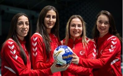 A Milli Kadın Hentbol Takımı'nın 'çok maç' taktiği