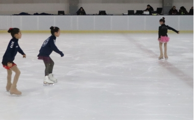 Tekirda'da Artistik Buz Pateni 1. Blge Yarmas balad