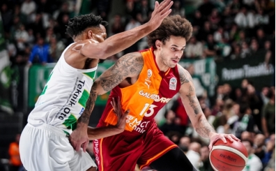 Galatasaray Basketbol Takımına taşlı saldırı