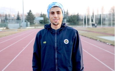 'Milli atlet Ömer Faruk Bozdağ: 'Hedef Dünya Salon Şampiyonası'