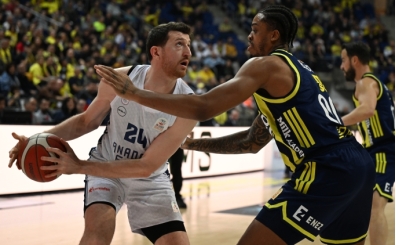 Fenerbahçe Beko, Anadolu Efes'i uzatmalarda yıktı!