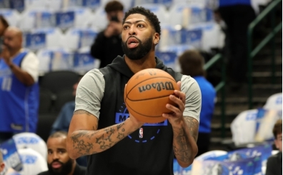 Anthony Davis, bu gece Lakers maçında oynamak istiyor