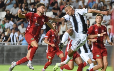 Altay camias mcadeleden memnun!