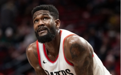 Lakers, Deandre Ayton ile 2 yllk anlama imzalyor