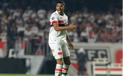 Luiz Gustavo, Brezilya'da gündem oldu!