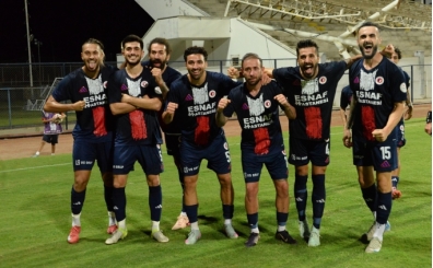 Fethiyespor evinde mutlu