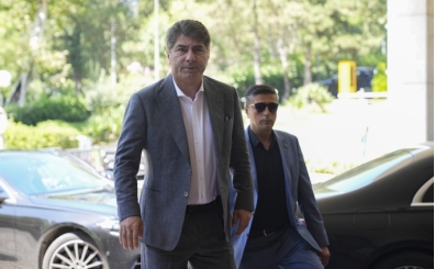 Hakan Safi'den şampiyonluk ve derbi açıklaması!