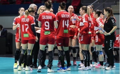 Hentbolda Kadın Milli takımının hazırlık turnuvası sona erdi