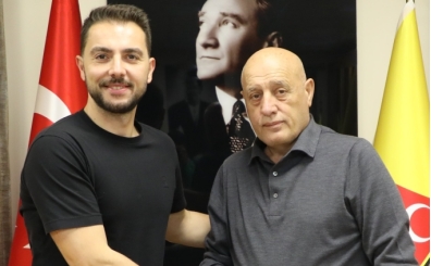 stanbulspor, Bar Kanbak ile 5 yllk szleme imzalad