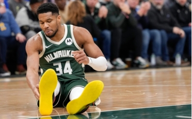Giannis, Milwaukee Bucks ile geleceini grmeye balad