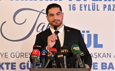 Federasyon başkanı Taha Akgül'den 'kadın güreşine' övgü!