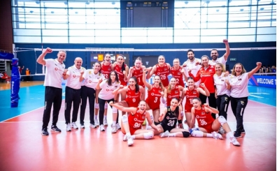 19 Ya Alt Kadn Milli Voleybol Takm'mz yar finalde