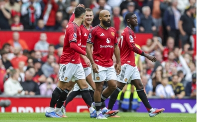 Manchester United, uzatmalarda derin bir 'oh' ekti!