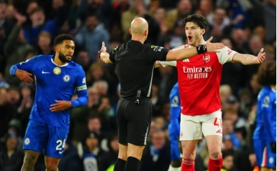 Chelsea 10 kii kald; Arsenal 1 puanla yetindi!