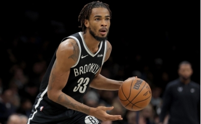 Warriors, takas pazarında Claxton ve Turner'ı hedefliyor