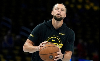Curry kuadriseps sakatlığı sebebiyle en az 1 hafta yok