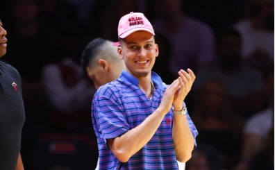 Herro, ayak bilei ameliyat sonras bu gece dnyor