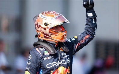 Verstappen, Mercedes'e doru!
