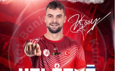 Ziraat Bankkart Voleybol Takm, Dick Kooy'u renklerine balad