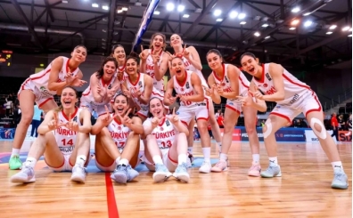 20 Ya� Alt� �mit K�z Milli Basketbol Tak�m�, Slovenya'y� devirdi