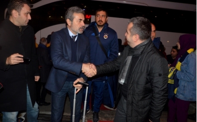 Aykut Kocaman haz�rl�klara ba�lad�