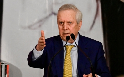 Fenerbah�e'de g�zler Aziz Y�ld�r�m'da!