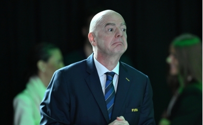 FIFA'dan 3 T�rk kul�b�ne transfer yasa��!