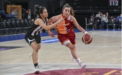 Potada kad�nlar�n dev derbisi: Be�ikta� - Galatasaray