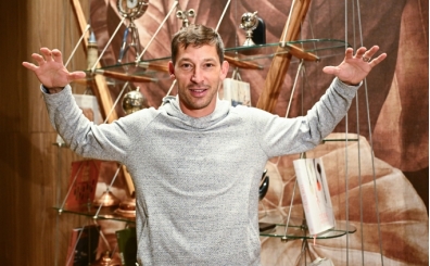 Holosko'dan Be�ikta� taraftar�na �vg�