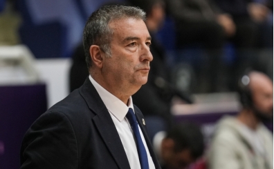 Fenerbah�e Opet ba�antren�r� Mendez: 'Kim gelirse sava�aca��z'