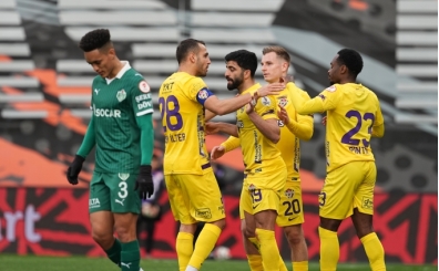 Ey�pspor, kupada Umut Bozok ile kazand�!