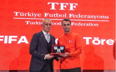 Atilla Karao�lan, d�zenlenen kokart t�reninde a��klama yapt�