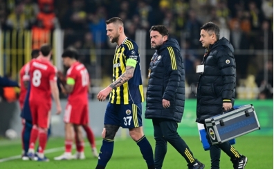 Fenerbah�e'de b�y�k kabus: Stoperler sakatland�!