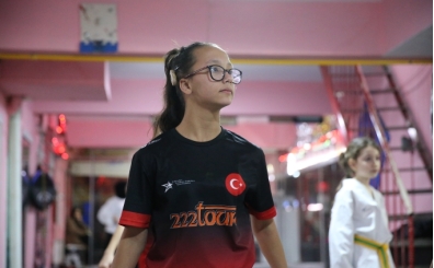 Do�u�tan i�itme engelli Berilsu'nun hedefi milli forma