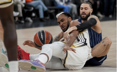 Anadolu Efes'ten k�t� seri; �st �ste 3. ma�lubiyet