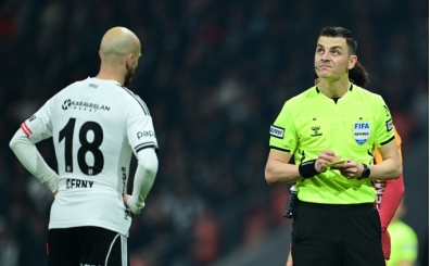 Ahmet �akar: 'Osimhen'i oyundan atmal�yd�'