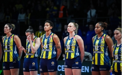 Fenerbah�e'den alt�n sette �ampiyonlar Ligi'ne veda!