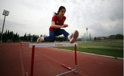 Milli atlet �yk� Ceylin'in hedefi Avrupa'da ilk madalya!