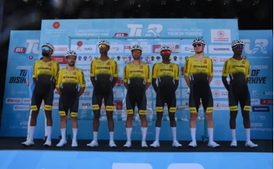 61. Cumhurba�kanl��� T�rkiye Bisiklet Turu'nda Marmaris-K�ran etab� ba�lad�