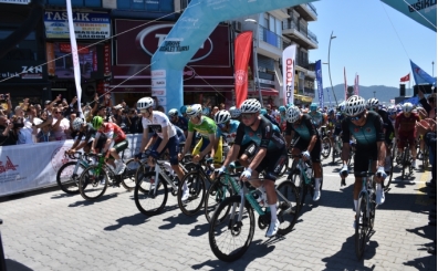 Cumhurba�kanl��� T�rkiye Bisiklet Turu'nda Marmaris-Fethiye etab� ba�lad�