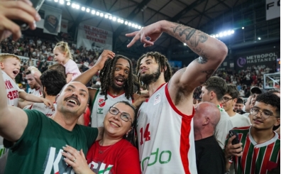 Kar��yaka 'son saniyede' Basketbol S�per Ligi'ne tutundu