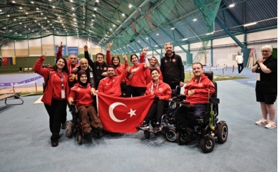 Para milli sporcu �ner Bozb�y�k'tan Finlandiya'daki D�nya Boccia Kupas�'nda alt�n madalya